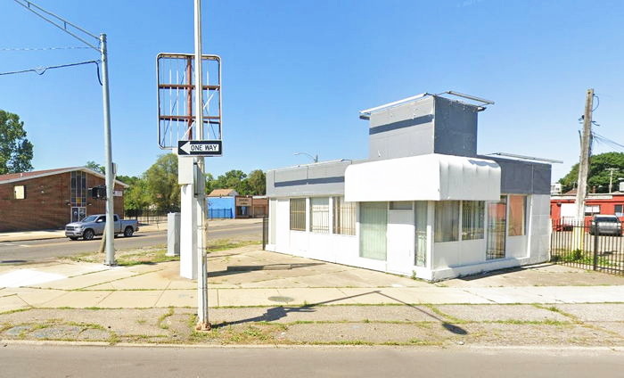 Top Hat Hamburgers - Detroit - Puritan At Lodge Service Drive 3 (newer photo)